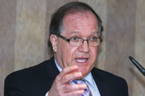 Federal minister of Aboriginal Affairs Bernard Valcourt.